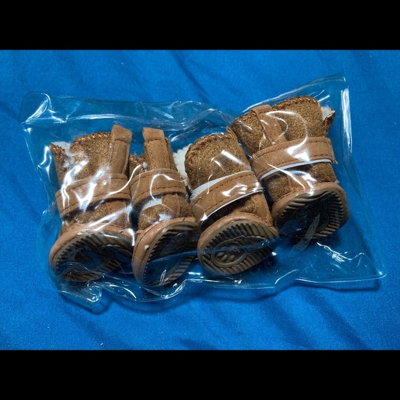 NWT Fleece lined doggie booties - Picture 2 of 4